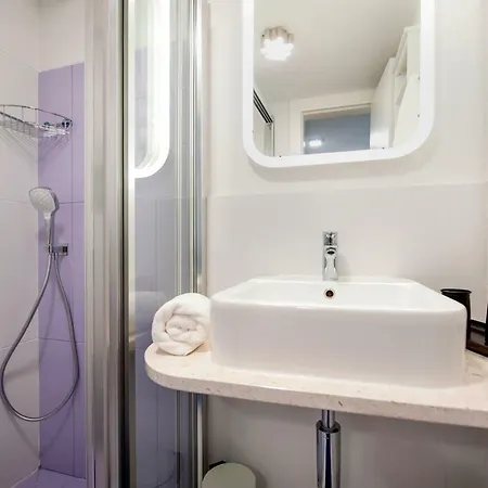 Riva Guest house