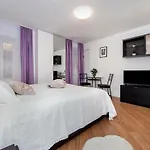 Riva 4*